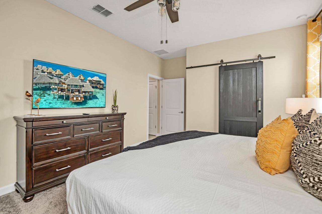 Large Villa, Private Poolgame Roommovie Theater 키시미 외부 사진